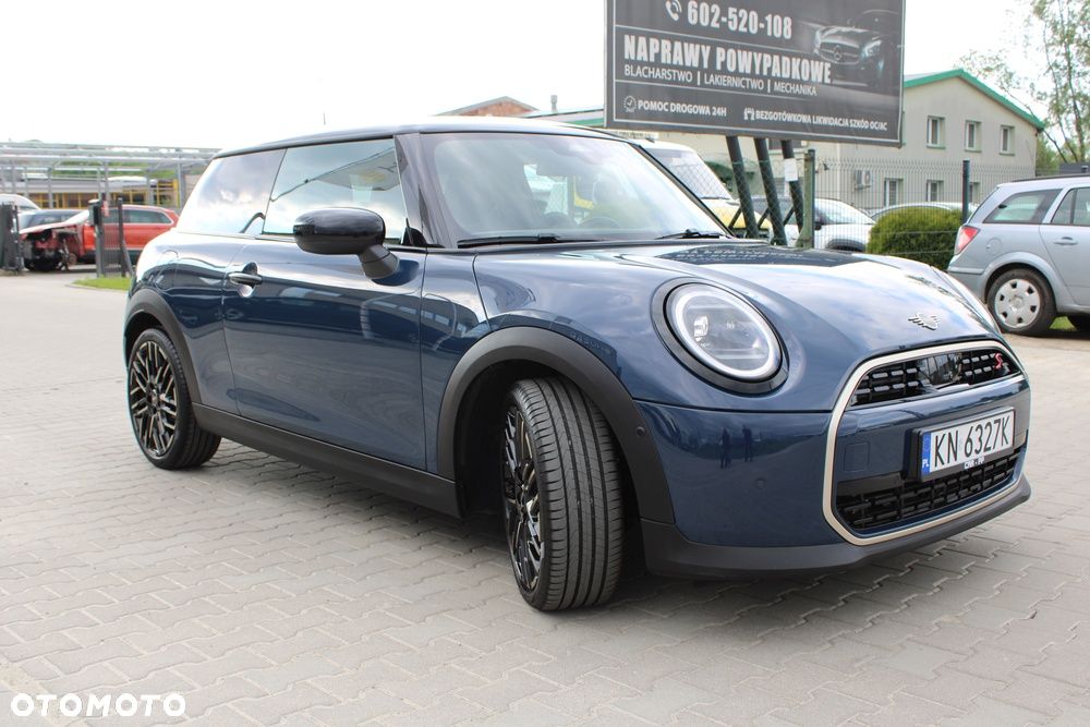 MINI Cooper S Favoured Trim - 5