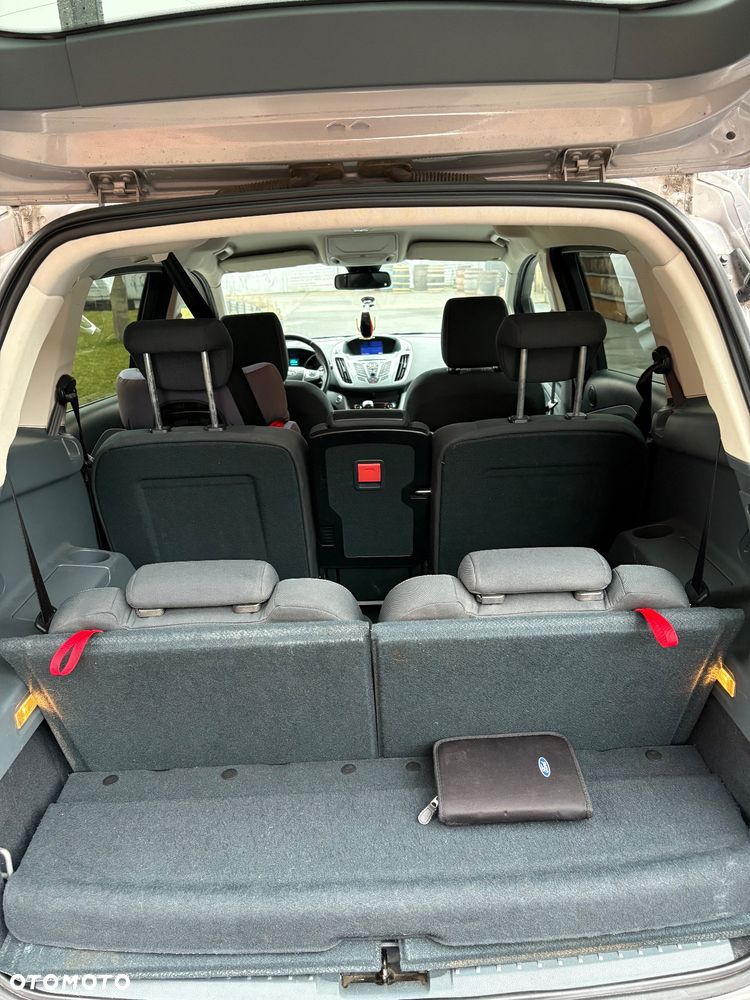 Ford Grand C-MAX - 19