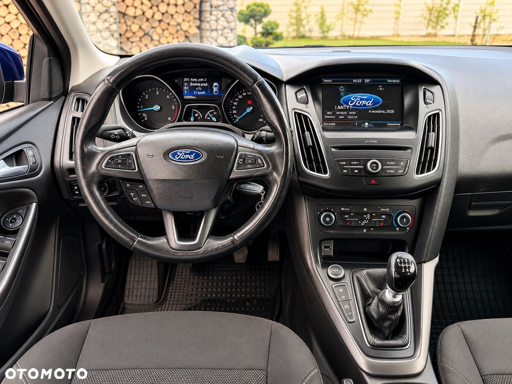 Ford Focus 1.5 TDCi SYNC Edition - 9