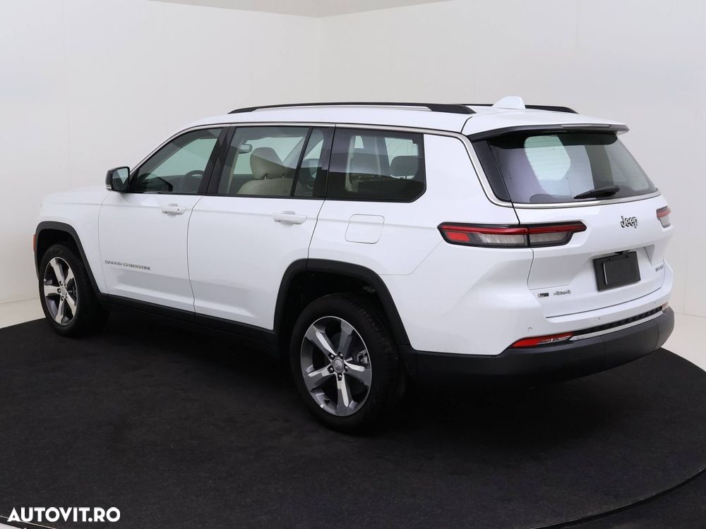 Jeep Grand Cherokee - 22