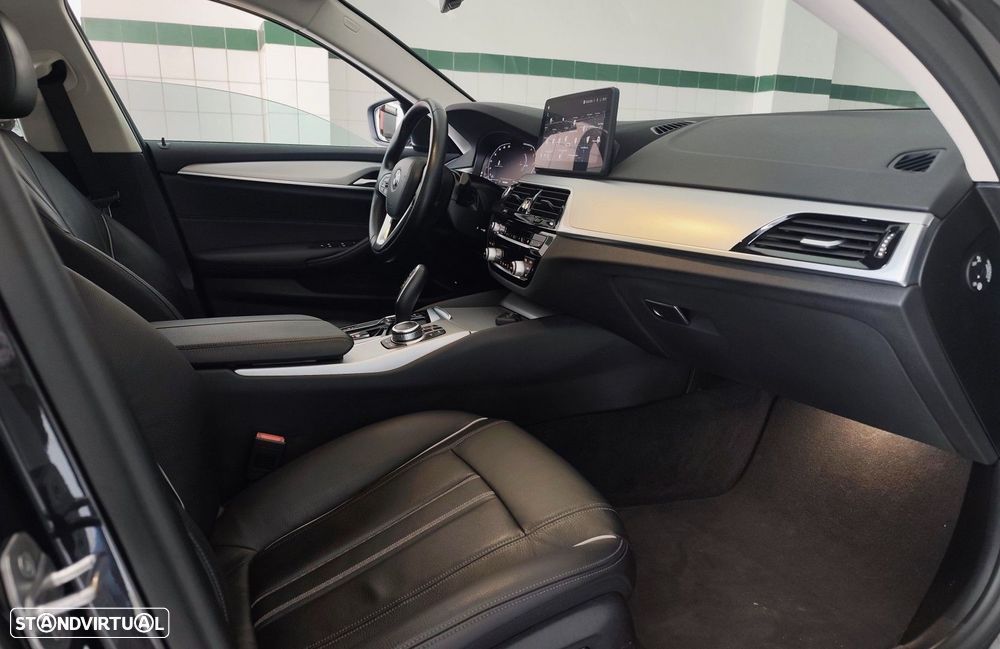 BMW 520 d Auto - 11