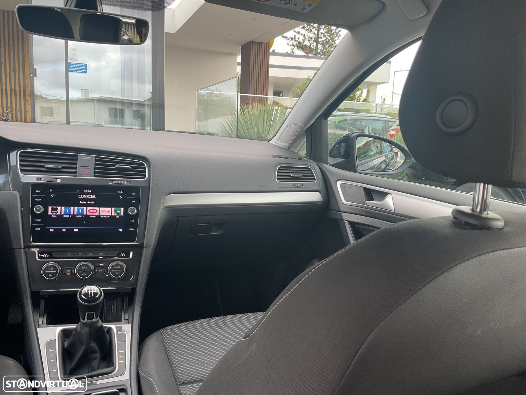 VW Golf 1.0 TSI Trendline Pack - 34