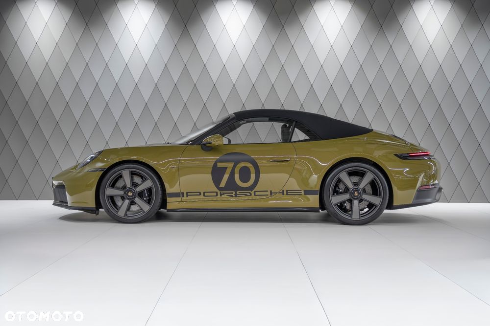 Porsche Carrera GT - 4