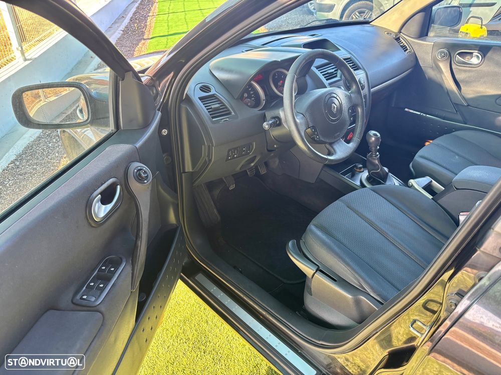 Renault Mégane Break 1.5 dCi Dynamique - 8