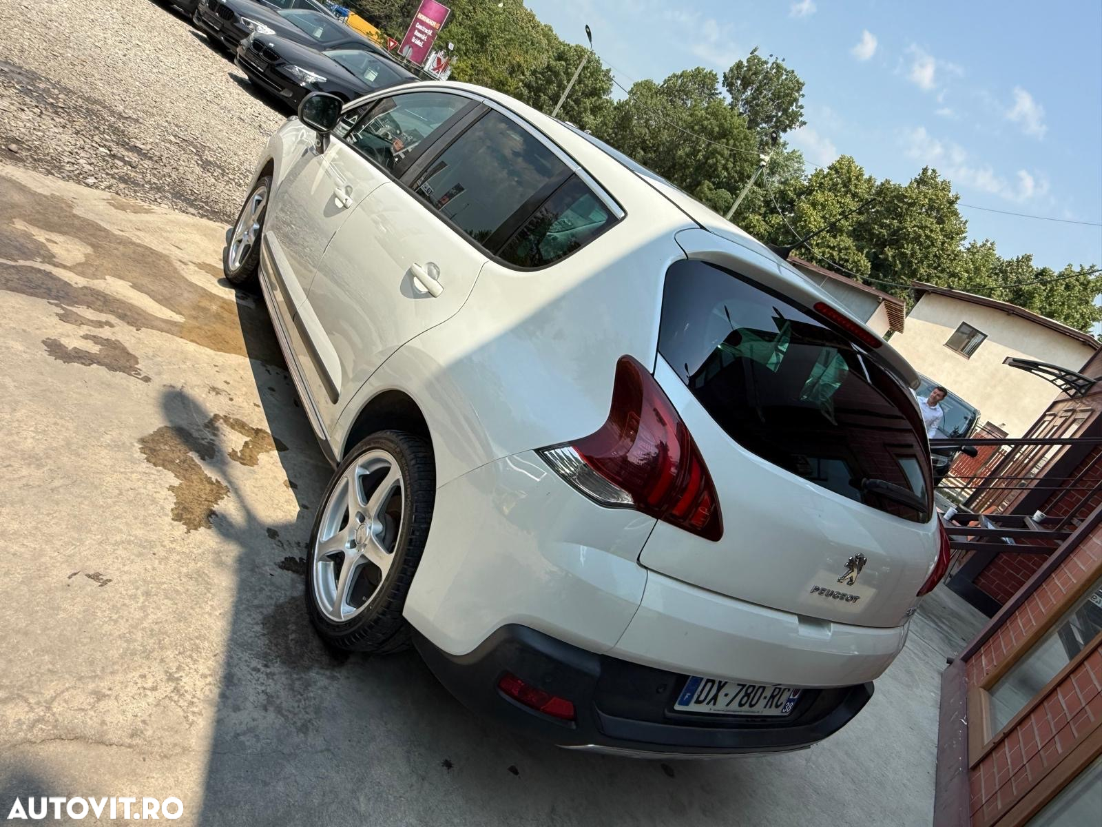 Peugeot 3008 PureTech 130 Stop & Start GPF Crossway - 3