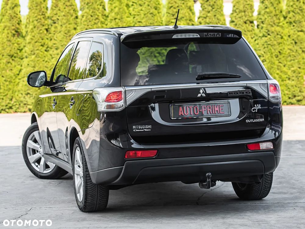 Mitsubishi Outlander - 8