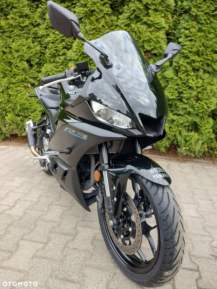 Yamaha R3 - 9