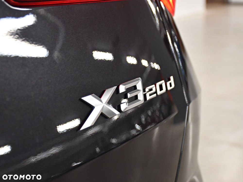 BMW X3 xDrive20d mHEV - 33