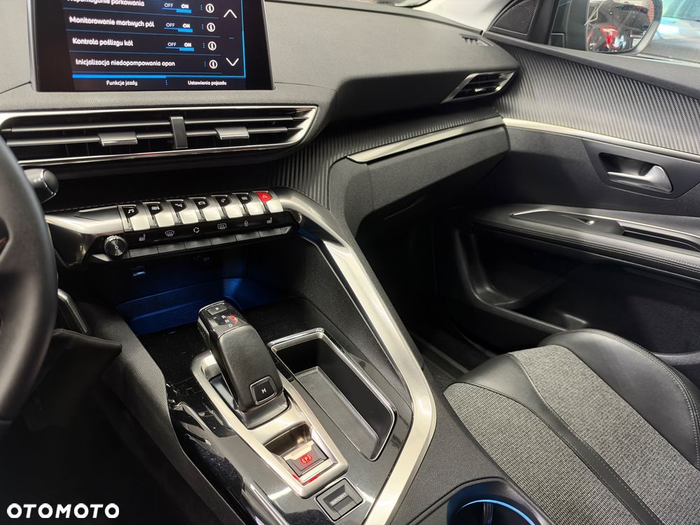 Peugeot 3008 BlueHDi 130 Stop & Start EAT8 Allure - 25