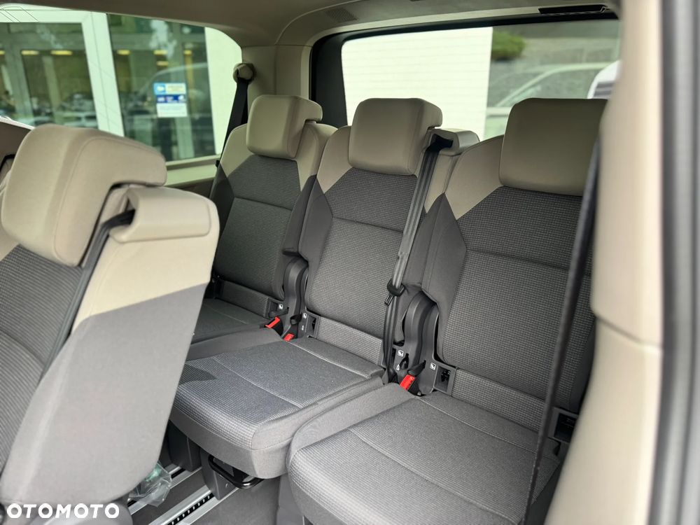 Volkswagen Multivan 2.0 TDI L2 Family DSG - 17