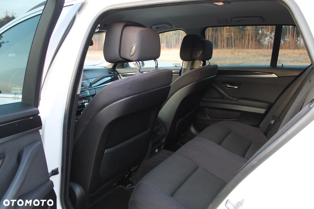 BMW Seria 5 520d - 20