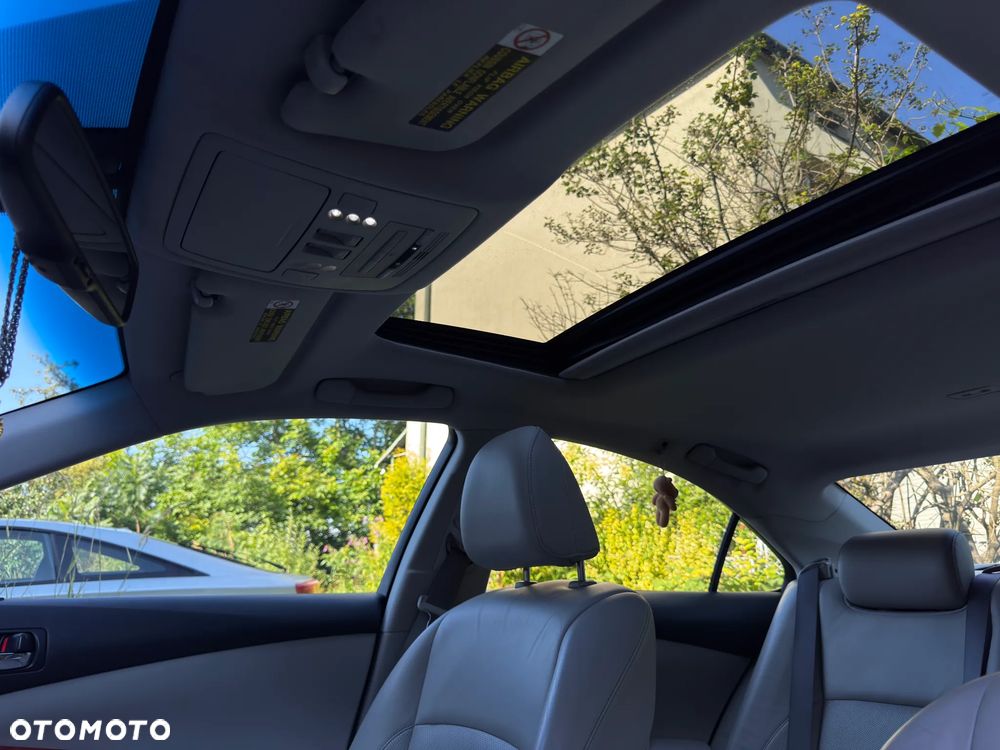 Lexus ES - 32
