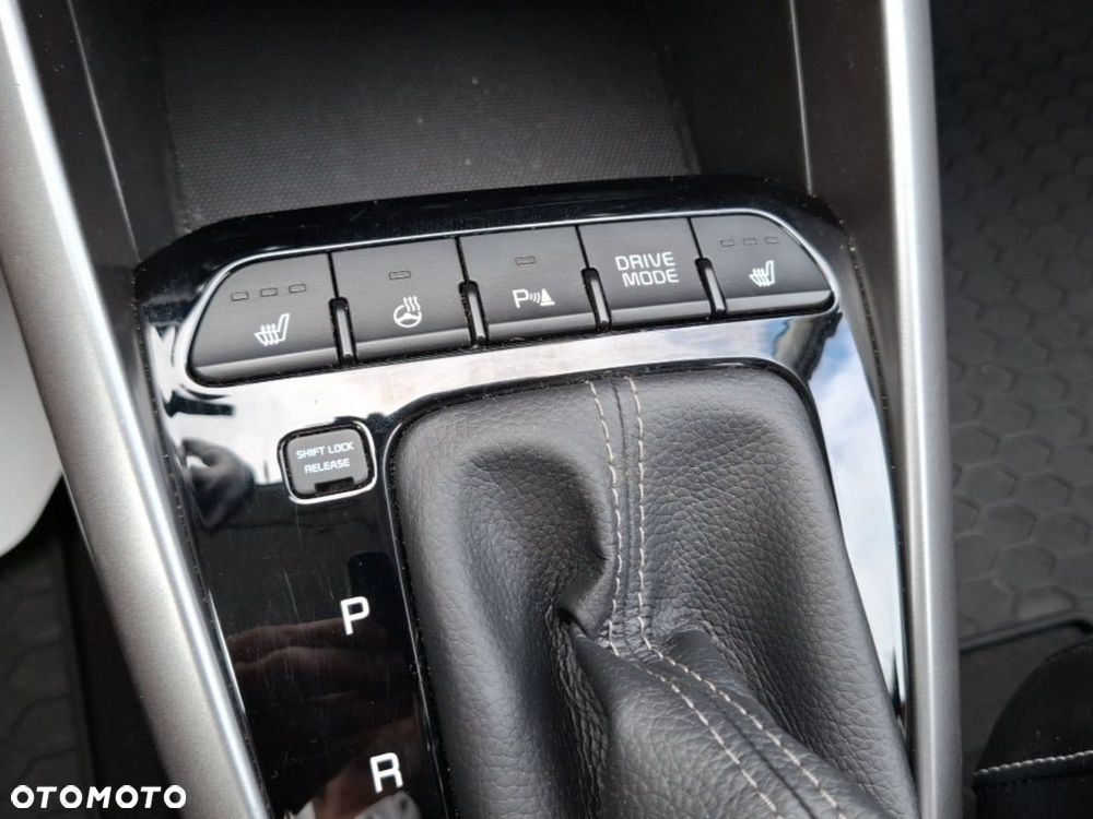 Kia Stonic 1.0 T-GDI GT Line DCT - 27