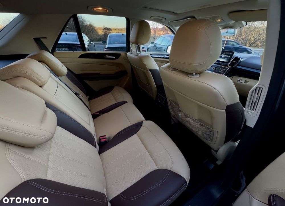 Mercedes-Benz GLE - 4