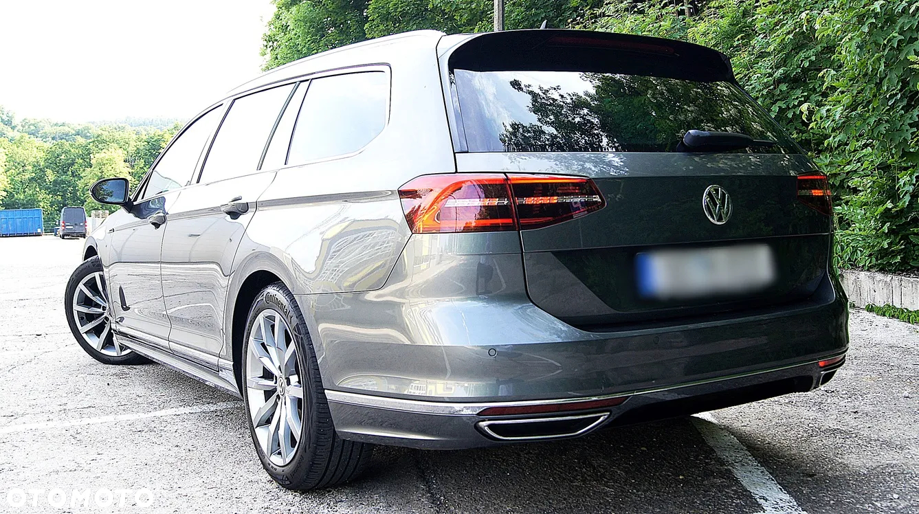 Volkswagen Passat - 10
