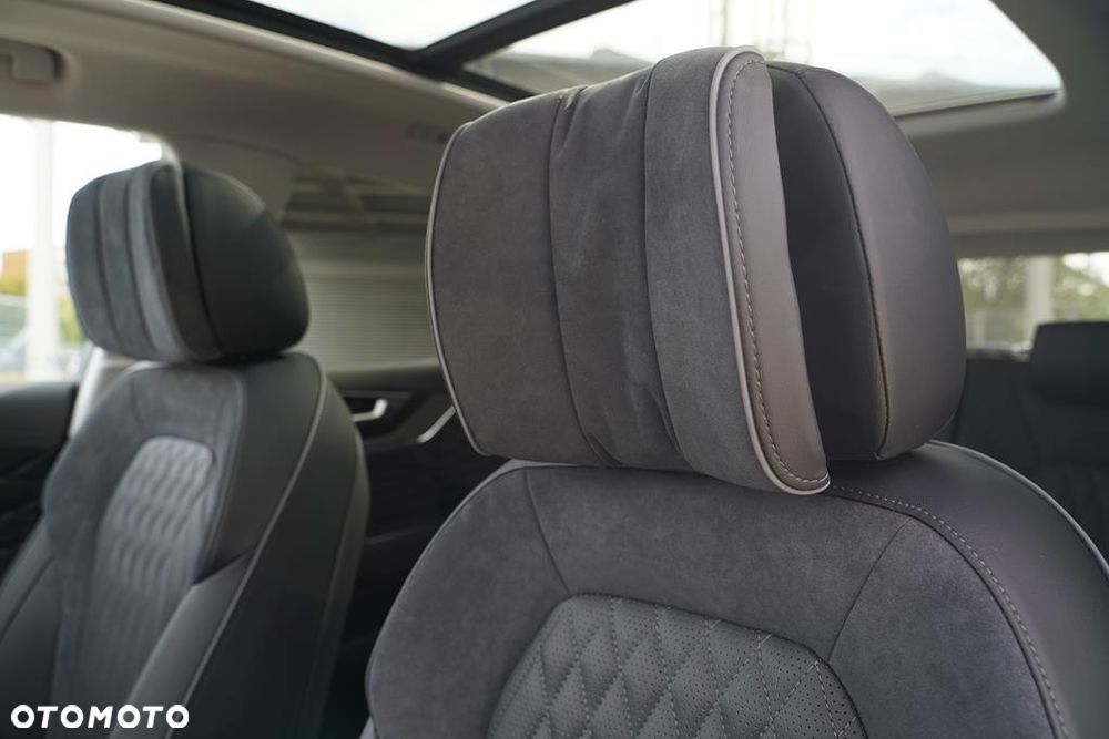 Hongqi HS5 2.0T AWD - 14