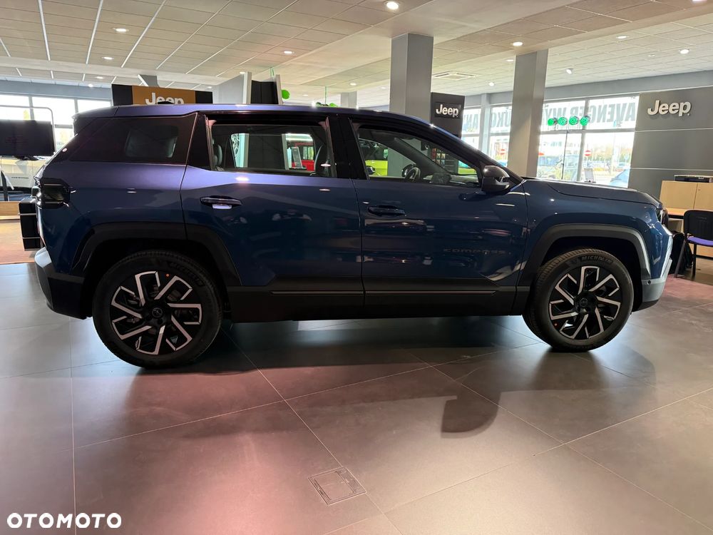 Jeep Compass 74 kWh Altitude - 4