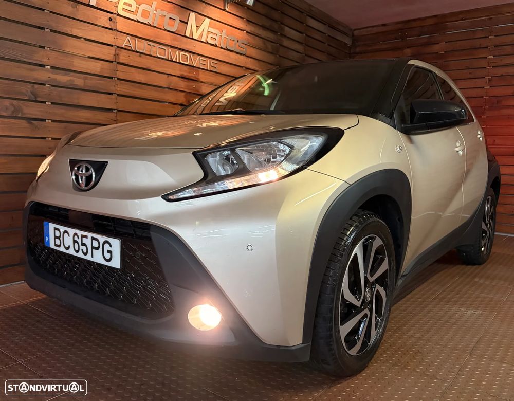 Toyota Aygo X 1.0 Play CVT - 1