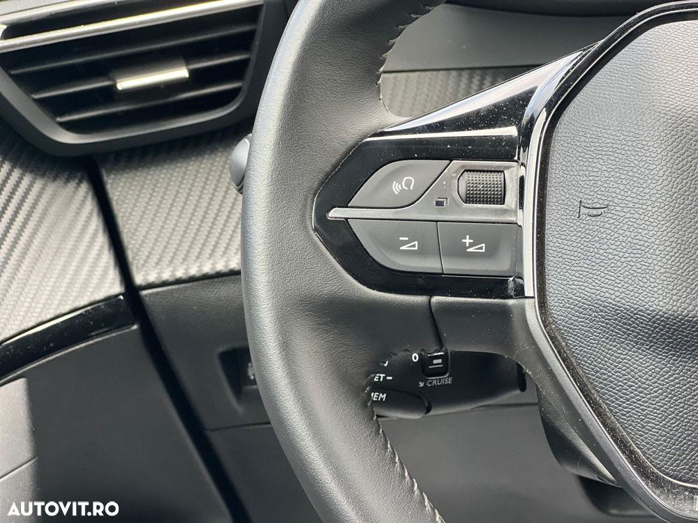 Peugeot 2008 1.2 PureTech BVM6 STT Allure Pack - 16