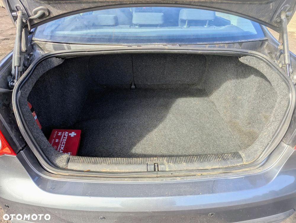 VW Jetta 2007 LD7X 1.9 77kw BXE na części - 9