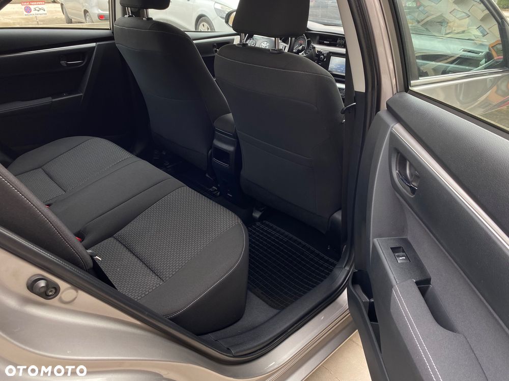 Toyota Corolla 1.6 Premium - 30