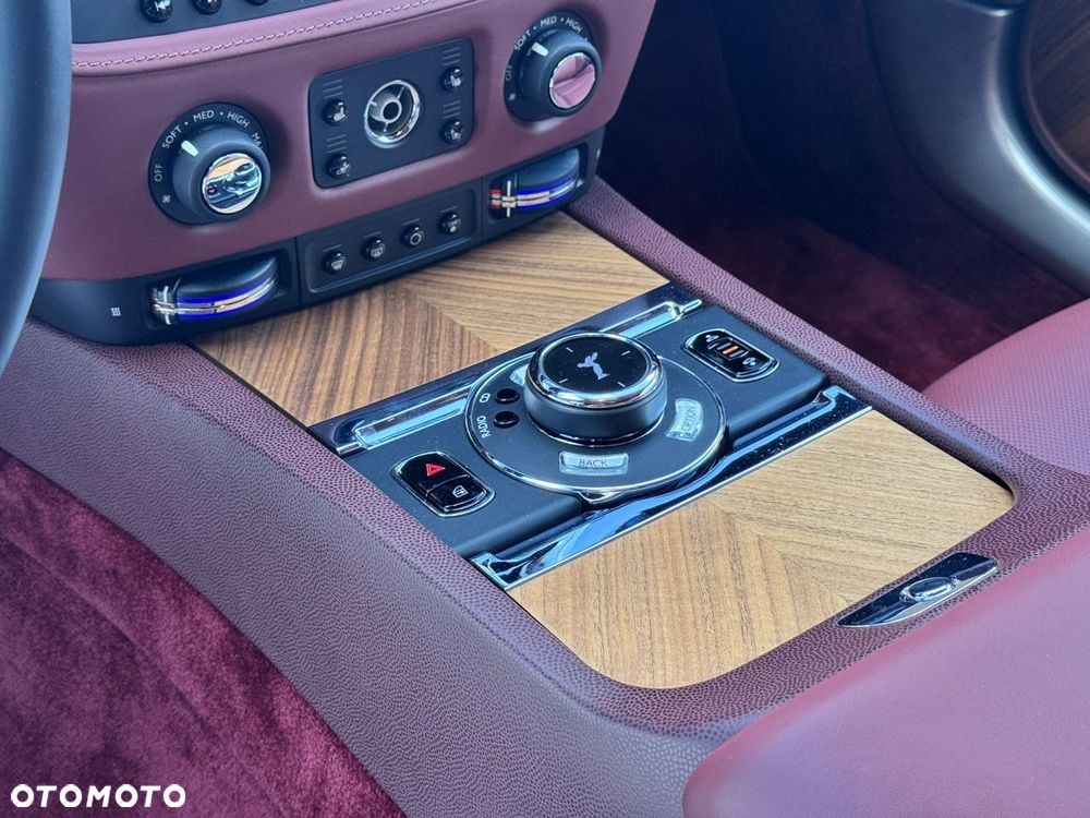 Rolls-Royce Wraith Standard - 33
