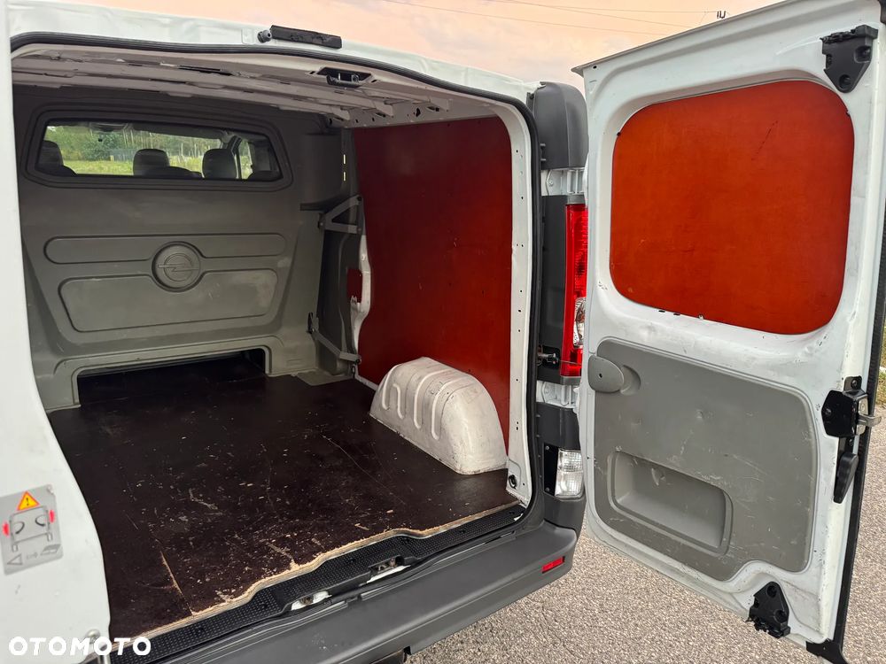 Opel VIVARO*6miejsc*KLIMA*2013 - 19