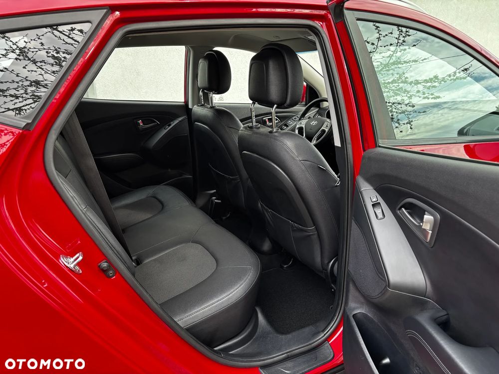 Hyundai ix35 1.6 2WD Fifa World Cup Edition - 14