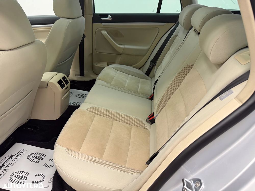 Volkswagen Golf Variant 2.0 TDI DPF DSG Exclusive - 19