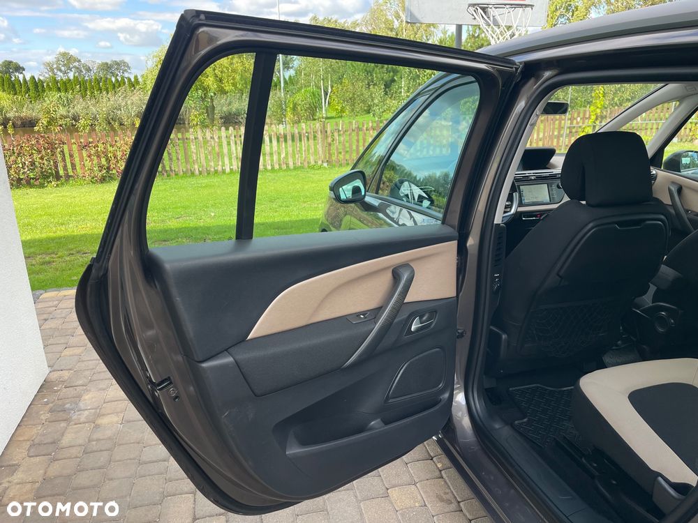 Citroën C4 Grand Picasso - 27
