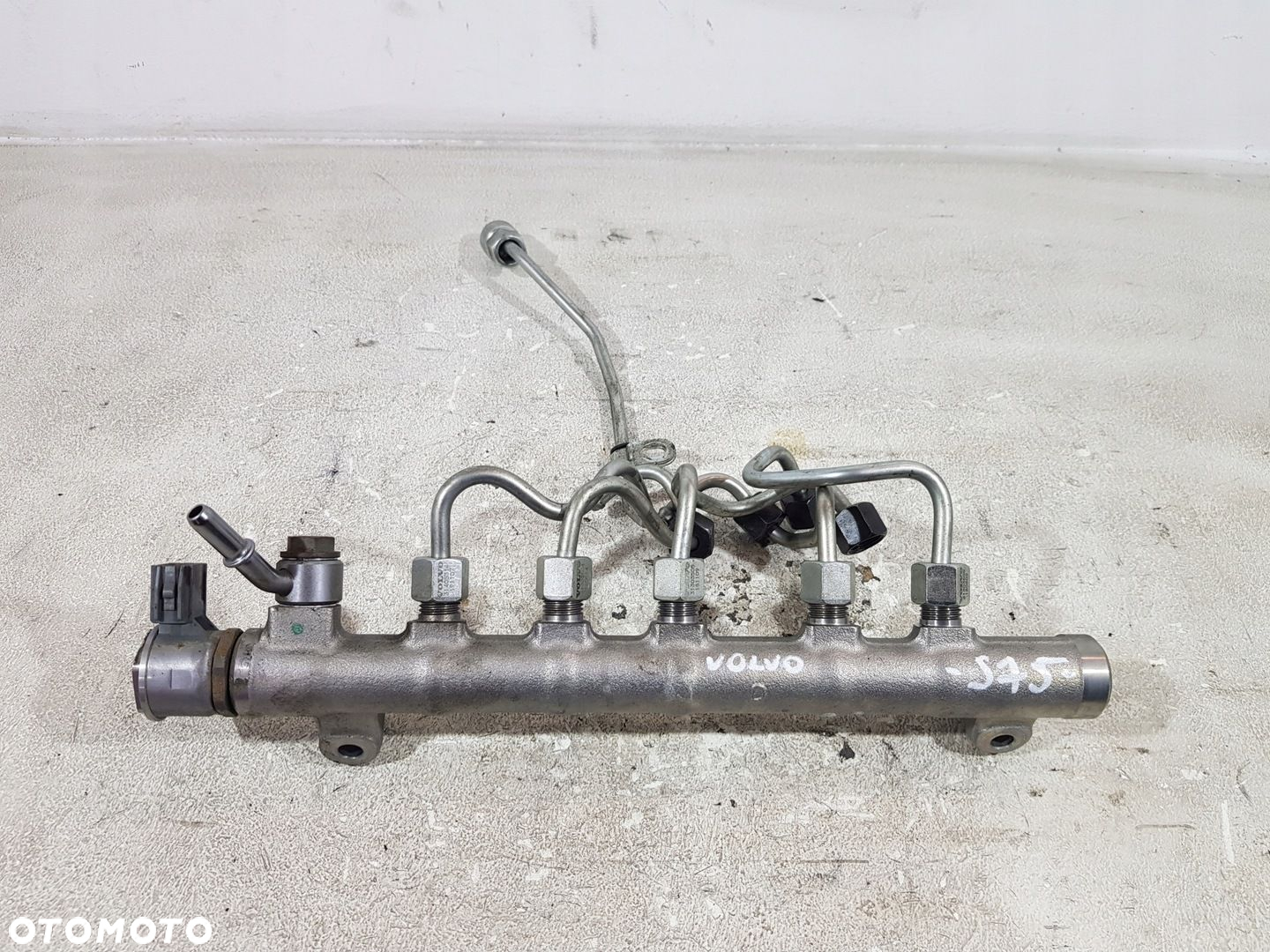 LISTWA WTRYSKOWA 31303612 VOLVO S60 V60 S80 2.0D D4204T5 - 2