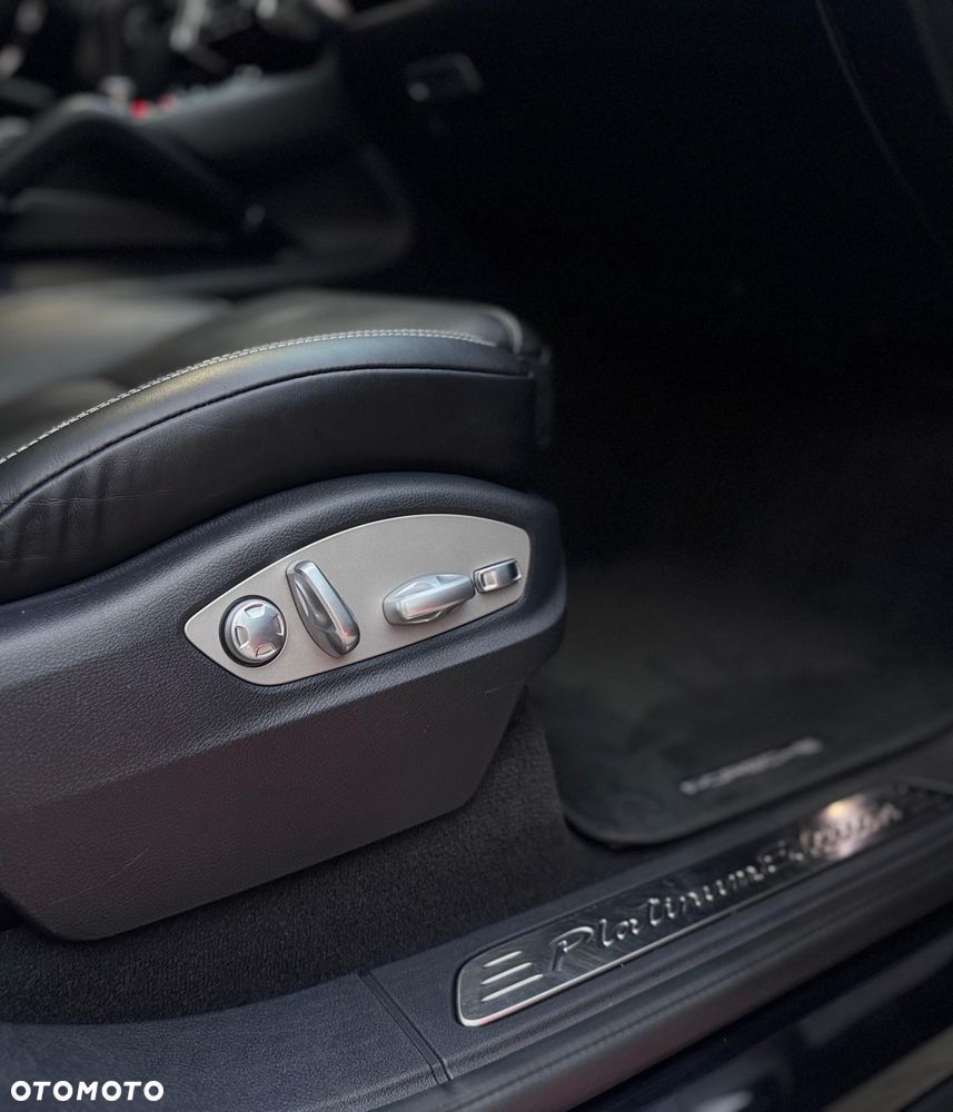 Porsche Cayenne Platinum Edition - 39