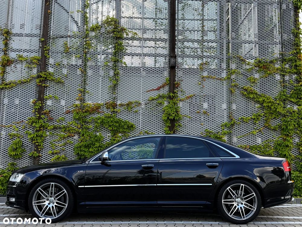 Audi S8 5.2 FSI Quattro - 5