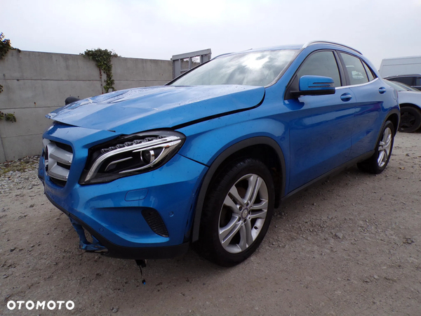 Mercedes-Benz GLA 200 7G-DCT