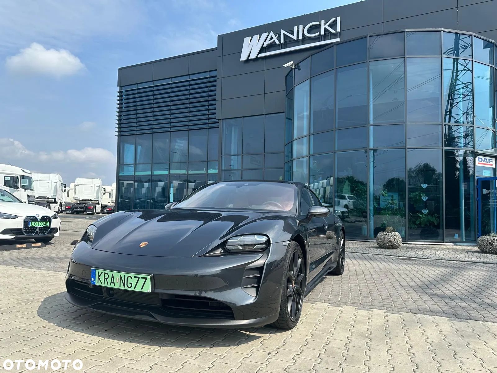 Porsche Taycan - 1