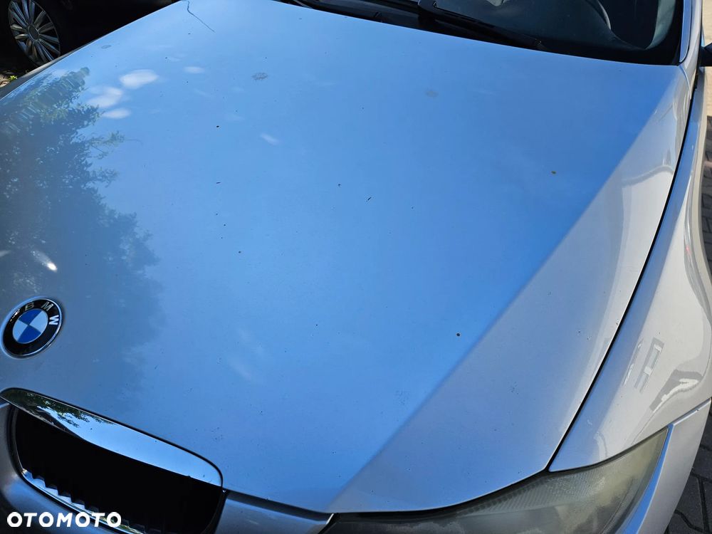 BMW 3 III E90 E91 maska  354/7 Titansilber - 3
