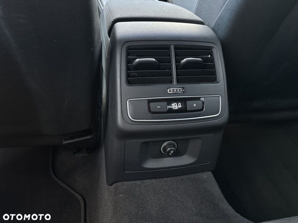 Audi A4 Limousine - 28