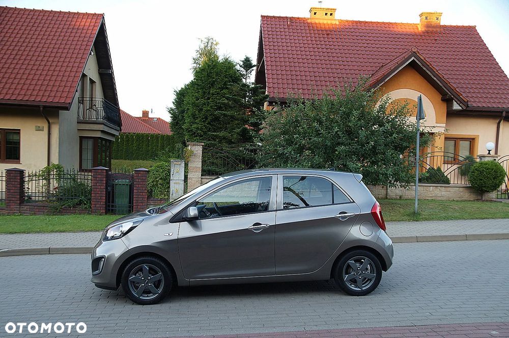 Kia Picanto 1.0 Dream Team Edition - 4