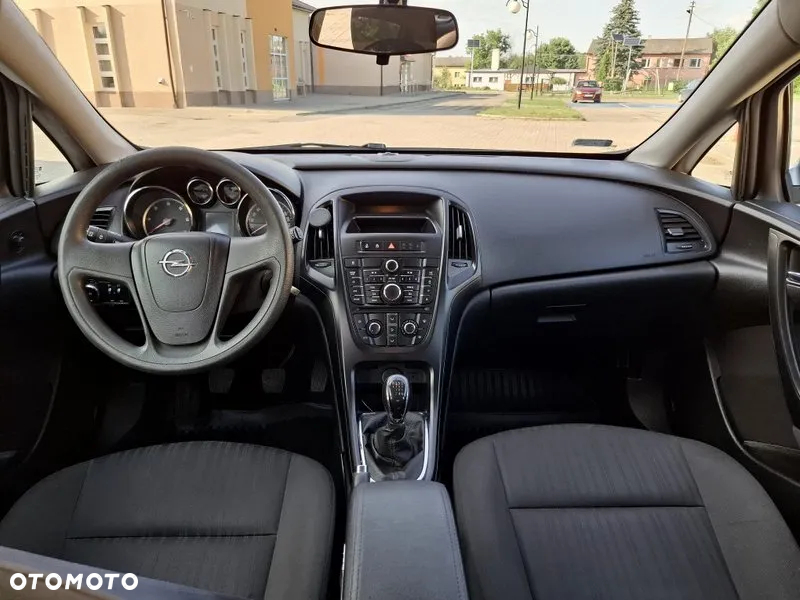 Opel Astra - 11