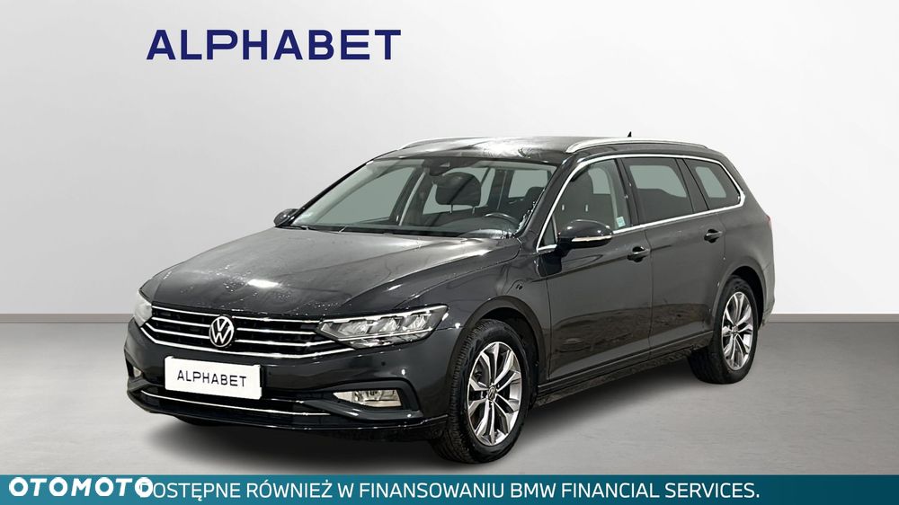 Volkswagen Passat - 1