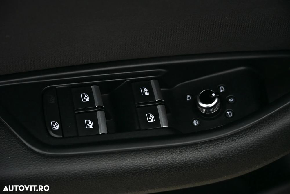 Audi A4 Avant 2.0 35 TDI S tronic MHEV Advanced - 17