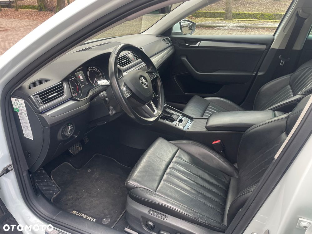 Skoda Superb 2.0 TDI Style DSG - 10