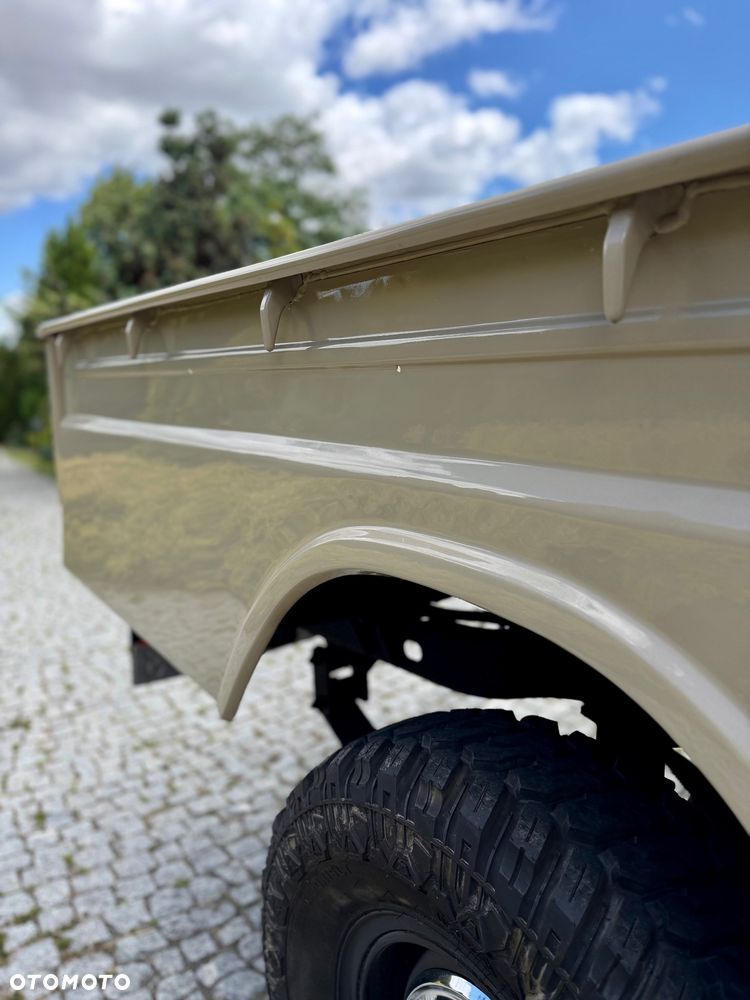 Toyota Land Cruiser - 12