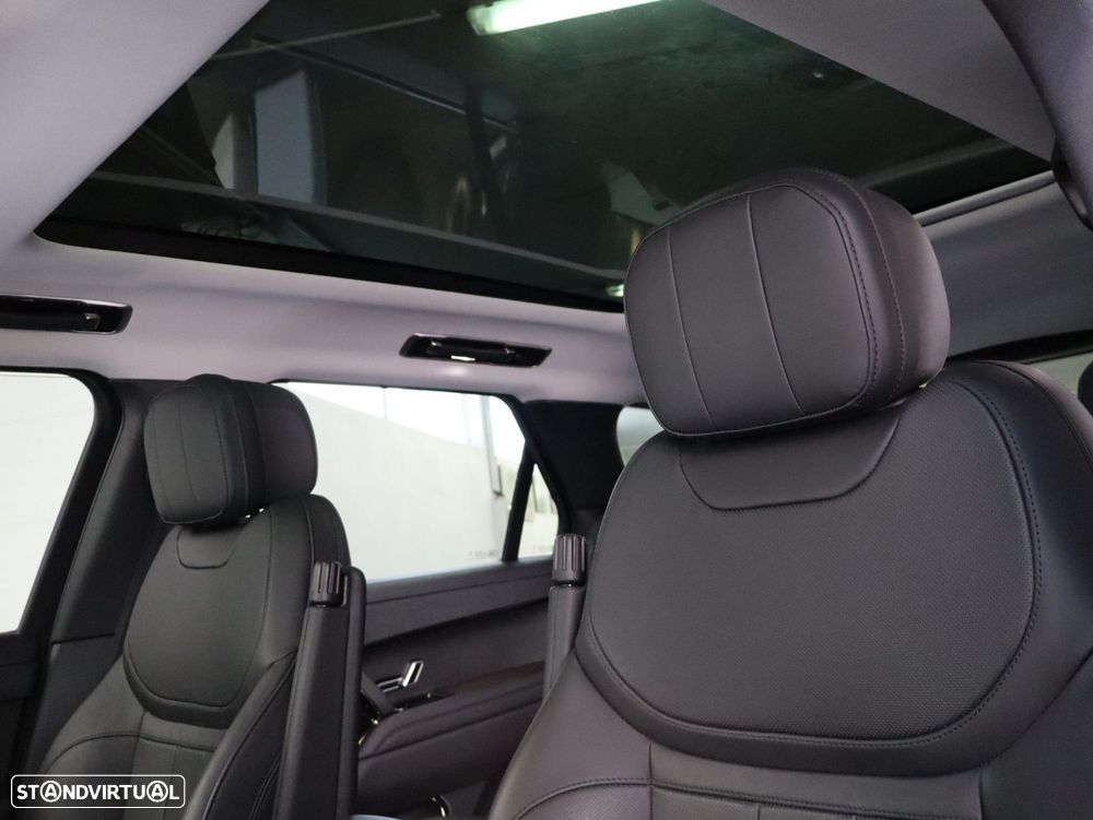 Land Rover Range Rover Sport 3.0 P440e Dynamic SE - 12