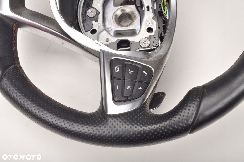 W176 KIEROWNICA MULTIFUNKCYJNA ŁOPATKI SKÓRA - 8