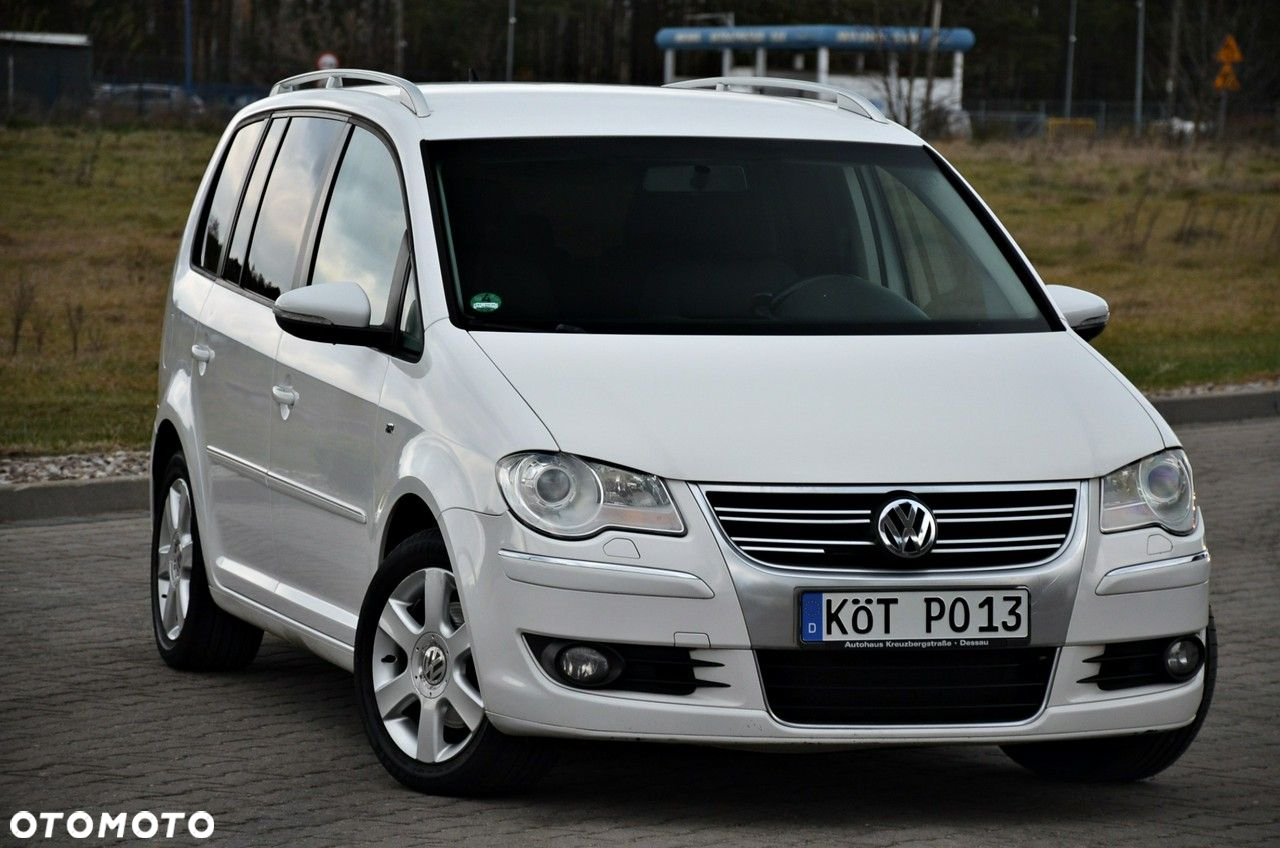 Volkswagen Touran - 23