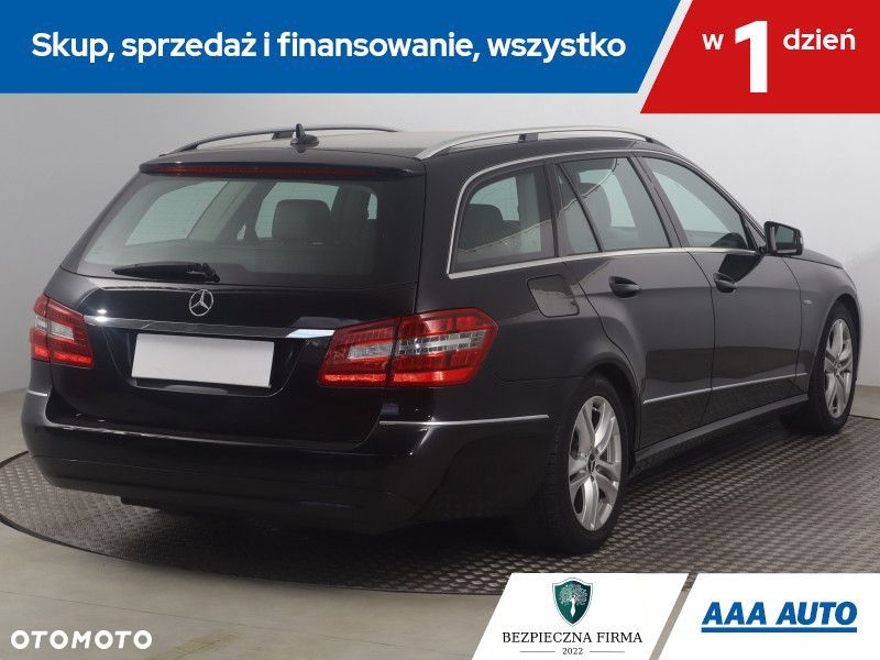 Mercedes-Benz Klasa E - 7