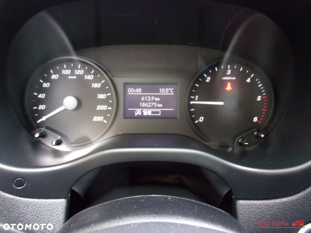 Mercedes-Benz VITO - 33