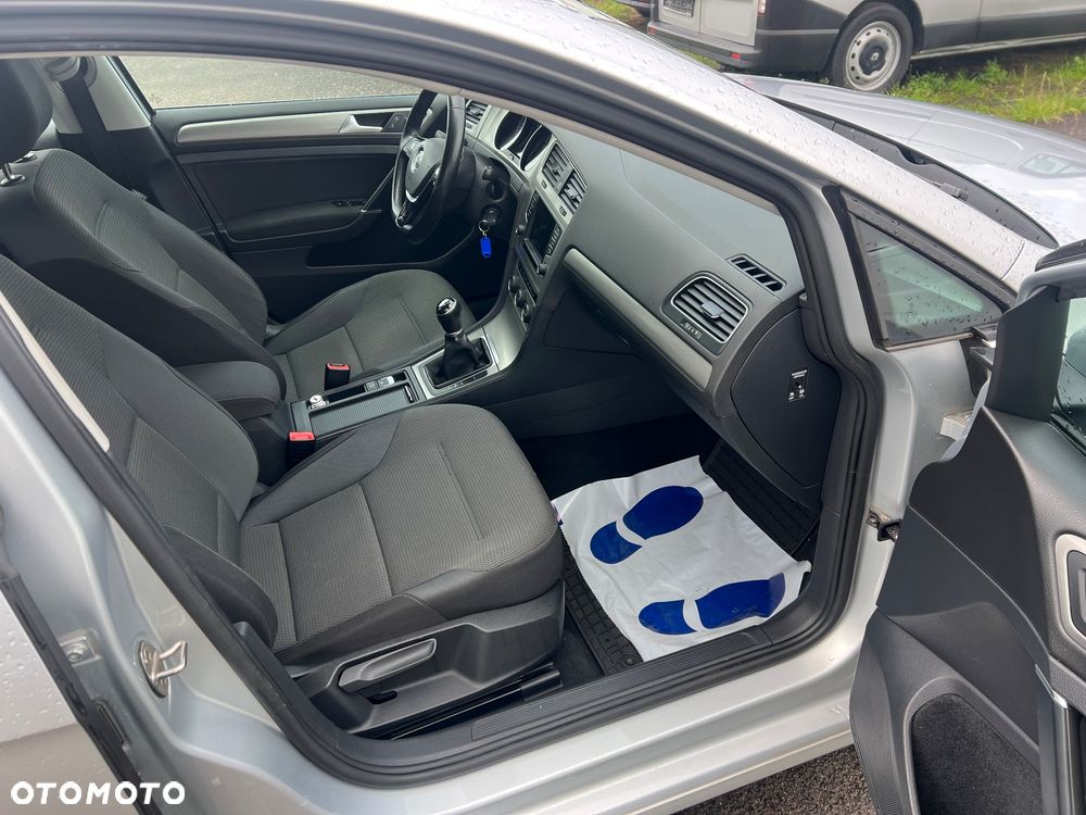 Volkswagen Golf 1.6 TDI BMT Comfortline - 9