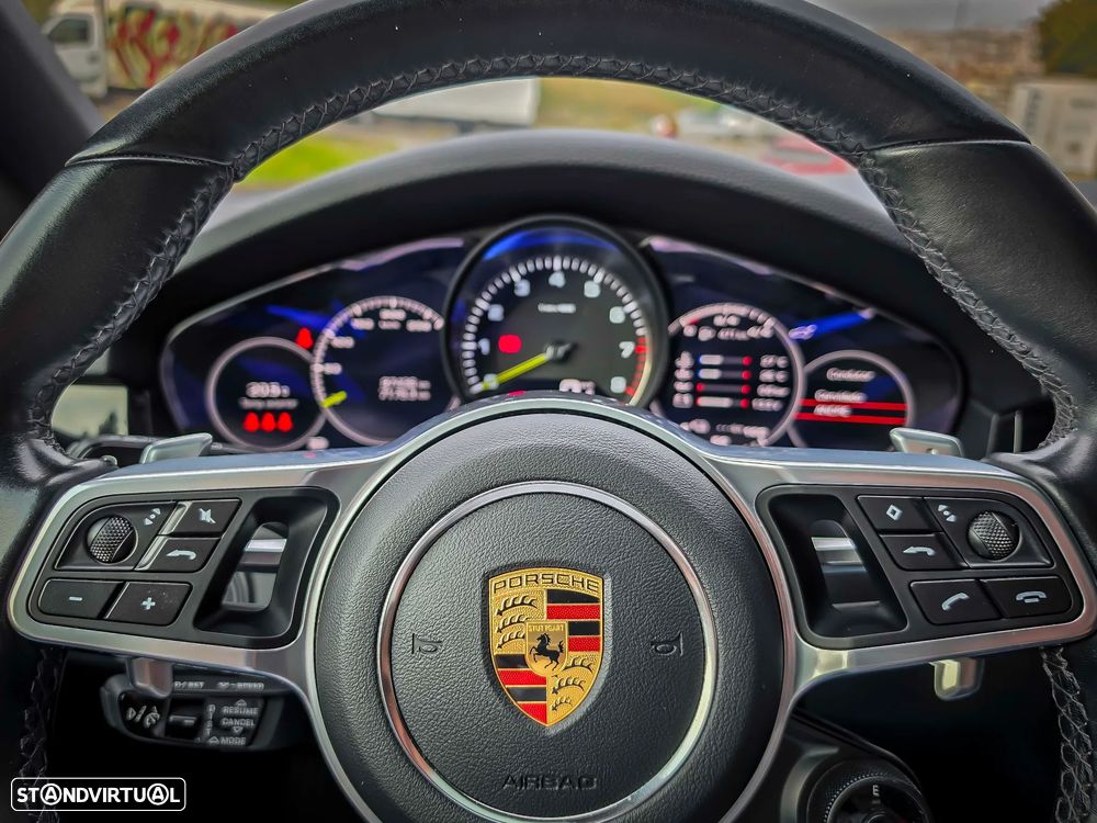 Porsche Cayenne Coupé E-Hybrid - 18